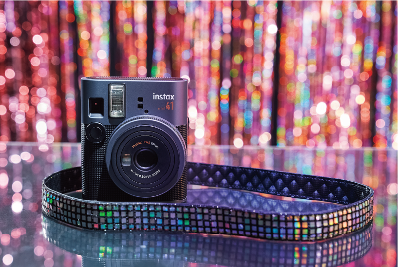 [photo] instax mini 41™ and examples.